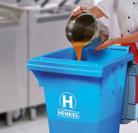 P. Henkel FATBOXXeasy is filled with cooking fat